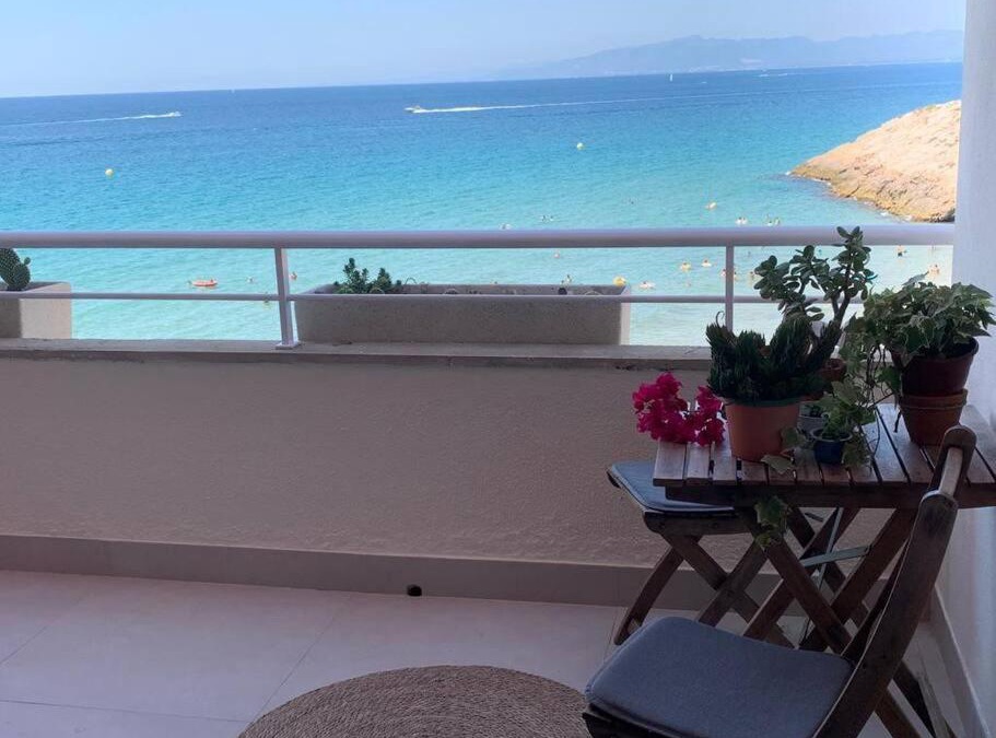 Salou Apartment | Apartamento sobre el mar