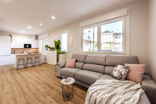 O Pedrouzo Apartment | Apartamento White Tree by Arca Azahar