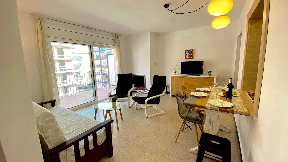 Santa Margarida Apartment | APARTAMENTOS AQUARIUM (33) PLEASANT AND COMPLETELY RENOVATED, VIEW ON THE SEA.