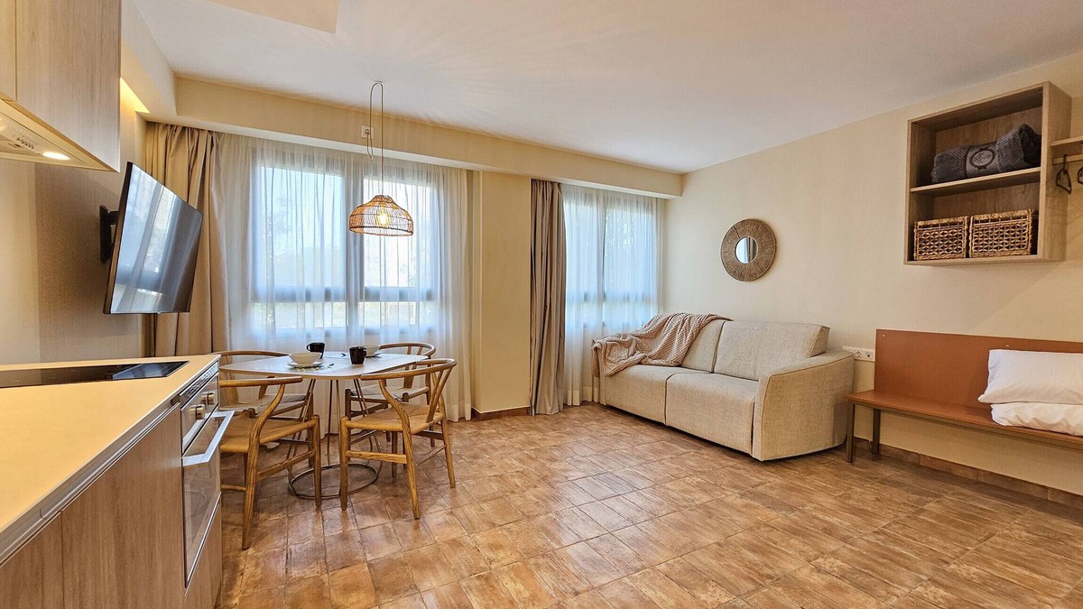 Ciutat de les Arts i les Ciencies Apartment | APARTAMENTOS LAS CIENCIAS STUDIO Q. Wi-Fi + Parking + Aire Acondicionado