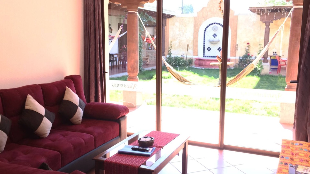 Antigua Guatemala House | APARTAMENTOS LOS NAZARENOS 3 - swimming pool, jacuzzi and gym