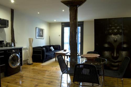 Ensanche Apartment | Apartamentos Ondoloin