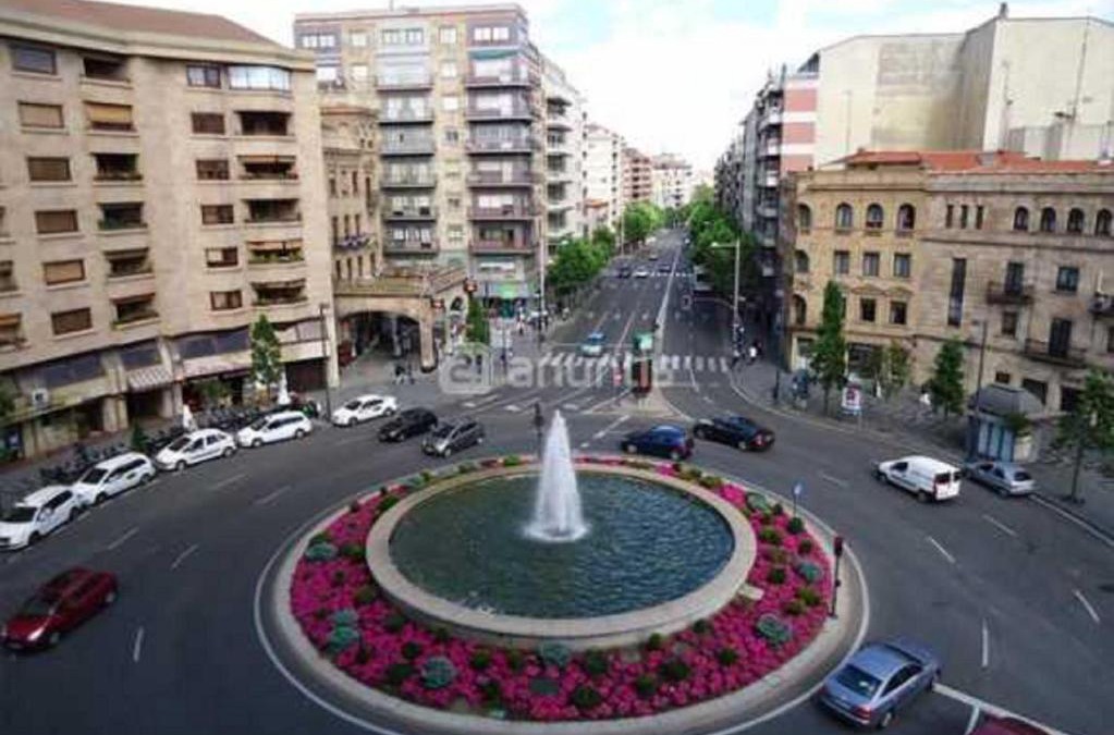 Oeste Apartment | APARTAMENTOS SALAMANCA PUERTA ZAMORA, Centro, Wifi, 2 habitaciones, Parking