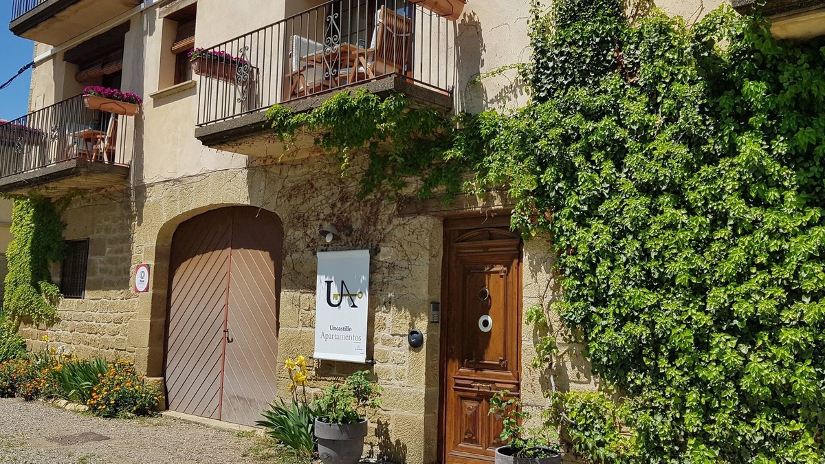 Uncastillo Hotel | Apartamentos Uncastillo