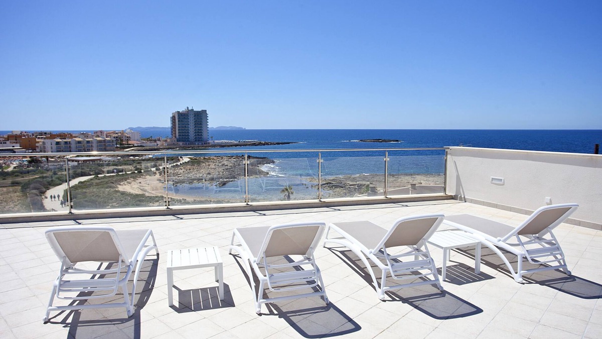 Colonia Sant Jordi Apartment | Apartaments Posidonia