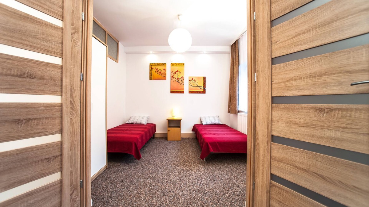 Wawer House | Apartamenty Dobranoc - mały dom w cichej dzielnicy Warszawy