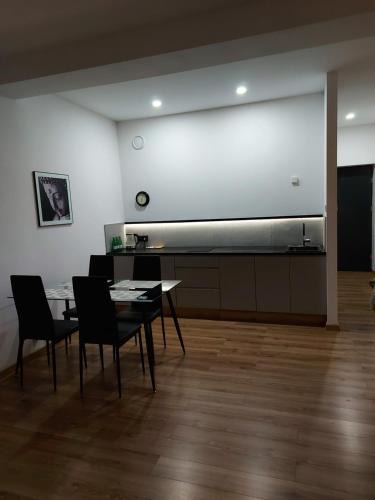 Opole Apartment | Apartamenty Lawendowy Zakątek 5