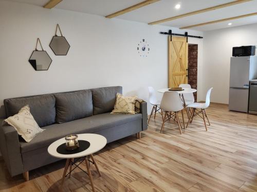 Klodzko Miasto Apartment | Apartamenty u Gumisia "Gumisiówka" mała agroturystyka Kłodzko Jaszkowa Górna