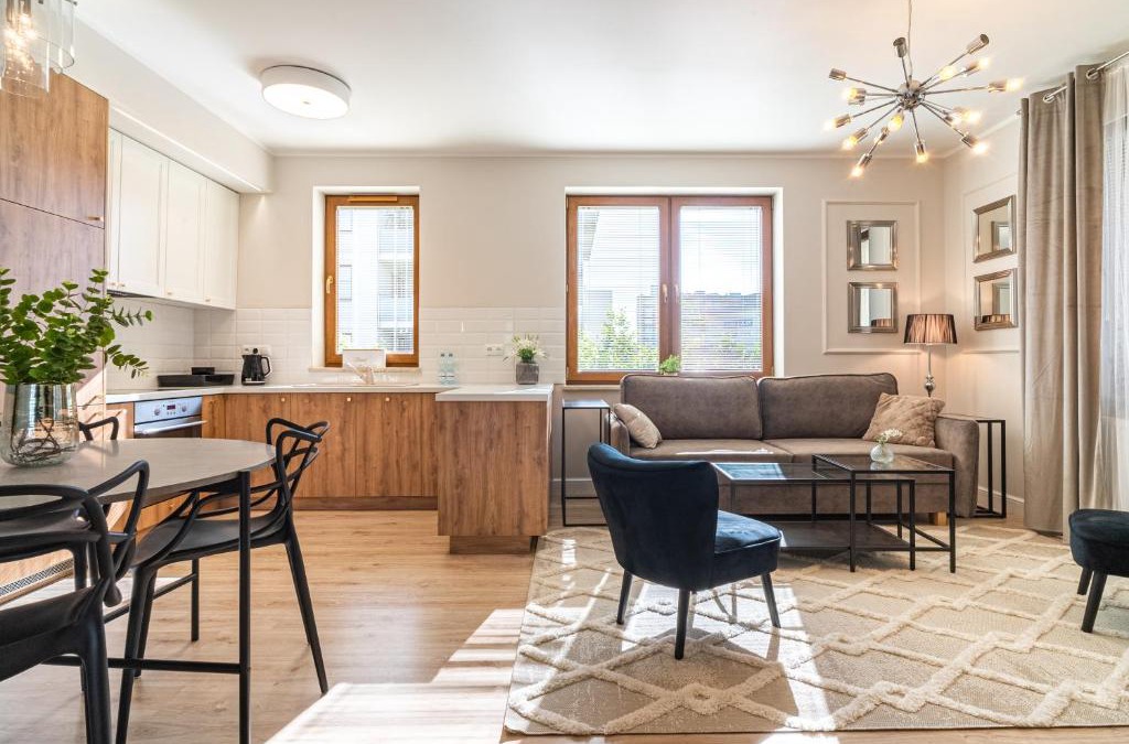 Radom Apartment | ApartamentySnu, Słoneczny Glam II z parkingiem, Centrum