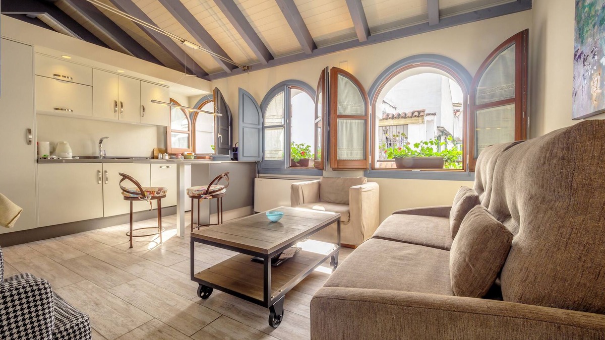 Cordoba Old City Apartment | Apartasuites Alberca