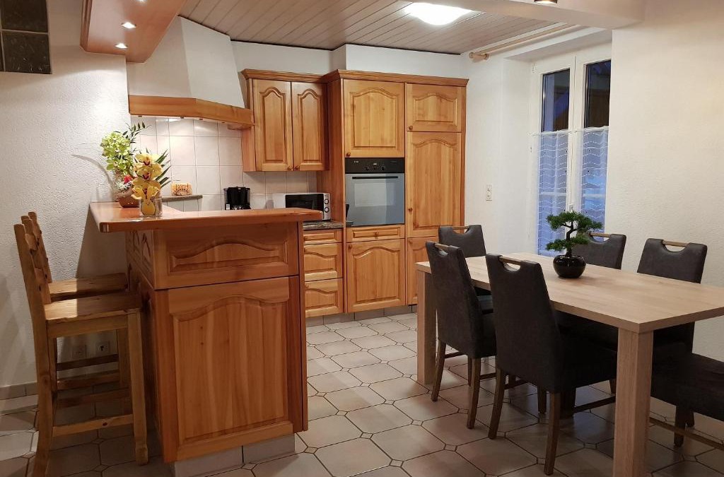 Courroux Apartment | Apartement-Gîte rural à 3 km de Delémont