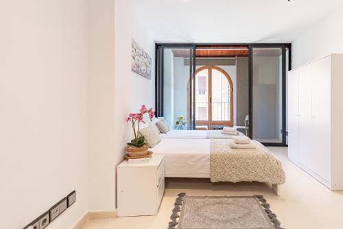 Mislata Apartment | Aparthotel Mediterráneo by NeoHotels-Centro 8 min by Metro