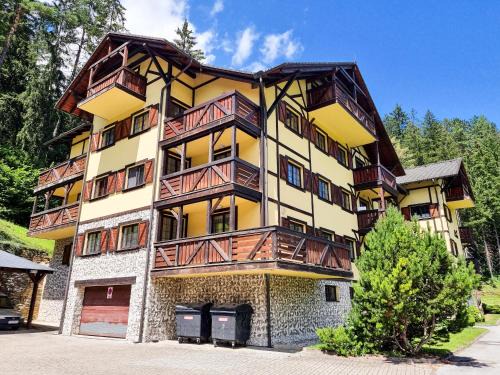 Ruzomberok Apartment | Apartmán Hrabovo L