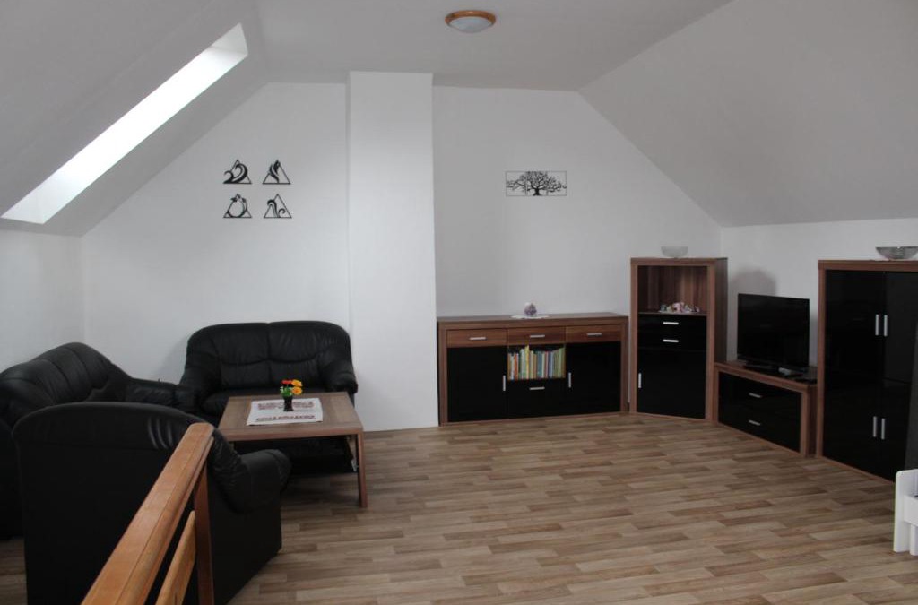 Rapotin Apartment | Apartmán Rapotín, Jesenická 296, 3km od Termálního parku Velké Losiny