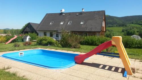 Bernartice Apartment | Apartmán v Chaloupce na vršku
