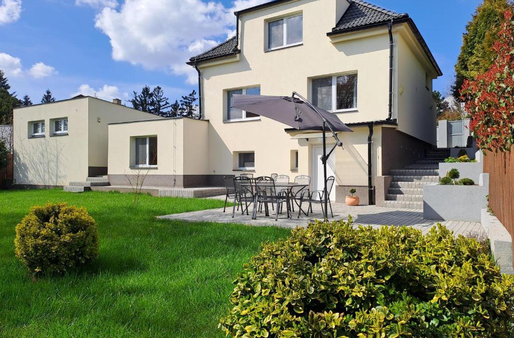 Kunratice Apartment | Apartmánový dům se zahradou v klidné části Prahy