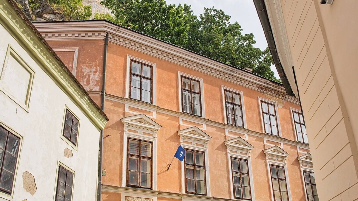 Cesky Krumlov Apartment | Apartmány pod věží v Českém Krumlově, dva krásné apartmány v historickém centru