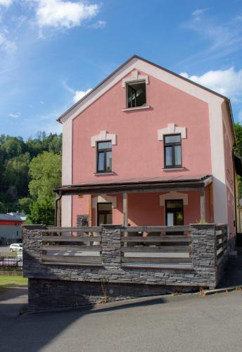 Becov nad Teplou Apartment | Apartmány v podhradí