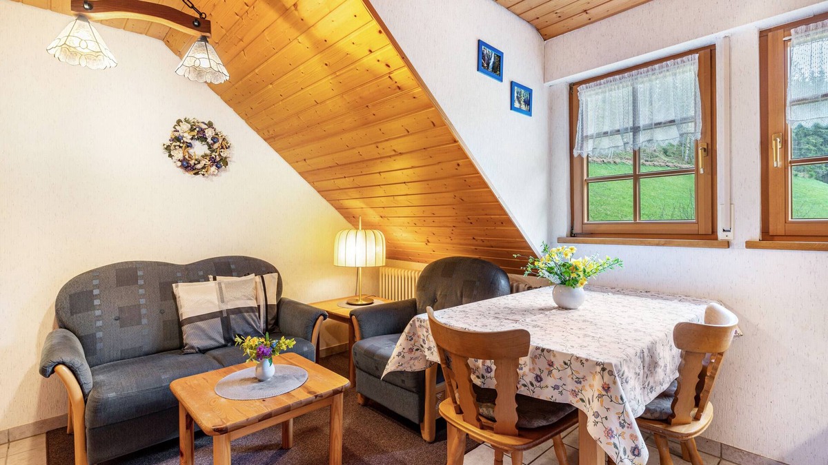 Bad Rippoldsau-Schapbach Apartment | Apartment 'Ferienwohnung 2 Im Bauernhaus' with Shared Terrace, Shared Garden and Wi-Fi