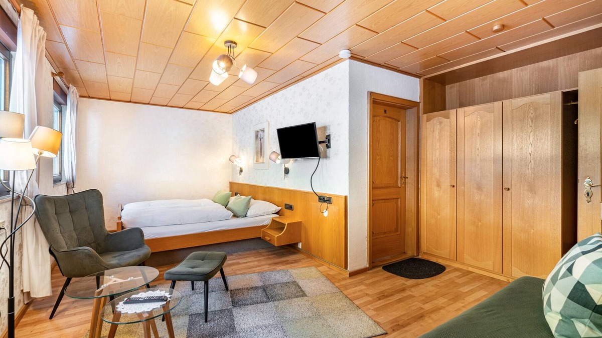Bad Rippoldsau-Schapbach Apartment | Apartment '3' with Mountain View, Shared Terrace and Wi-Fi