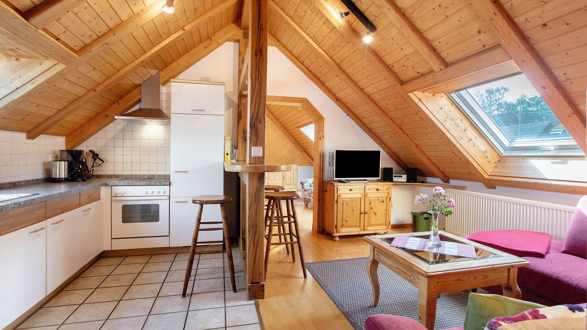Wolpadingen Apartment | Apartment 'Schlafen Unterm Sternenzelt' with Shared Terrace and Wi-Fi