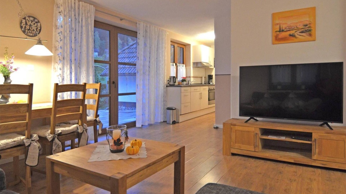Brachthausen Apartment | Apartment with private garden in Brachthausen