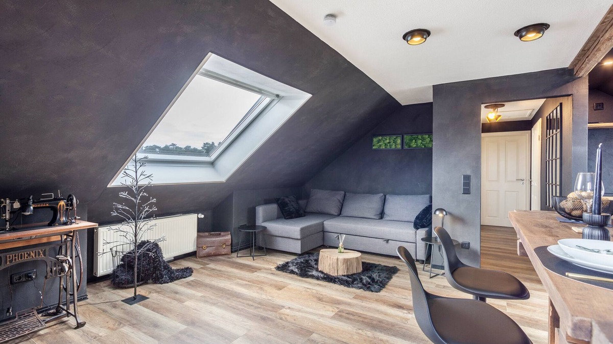 Schloss Holte-Stukenbrock Apartment | Apartment 'Industrial' with Wi-Fi