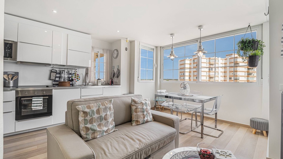 Valdelagrana Apartment | Apartment 'Valdelagrana Sunset El Puerto' with Sea View, Wi-Fi and Air Conditioning