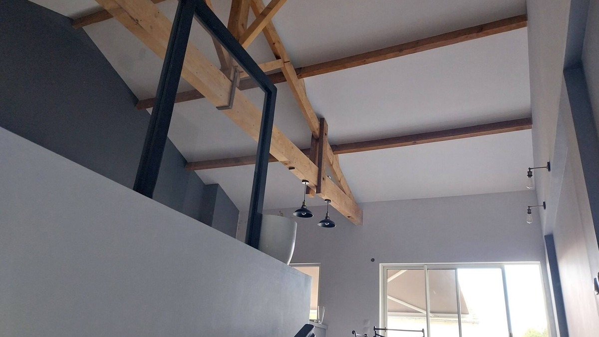 Saint-Bonnet-sur-Gironde Apartment | Apartment 100 m2, 3 bedrooms, Balcony Smoking area.