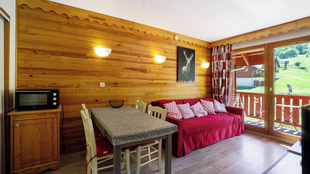 Saint-Francois-Longchamp Apartment | Apartment 'A3 405 Appart Au Pied Des Pistes' with Mountain View and Balcony