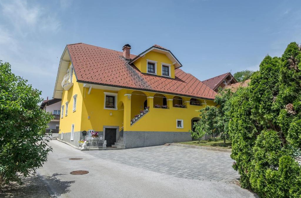 Praprotna Polica Apartment | APARTMA AJDA