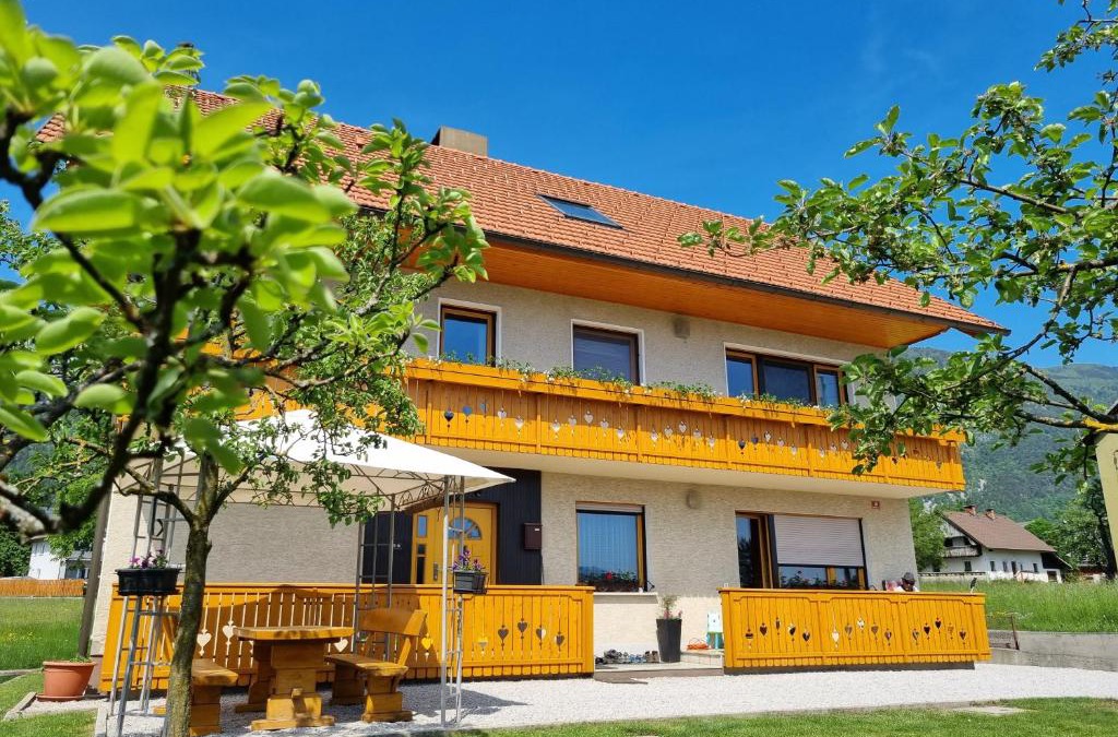 Begunje na Gorenjskem Apartment | Apartma Ana in Manca