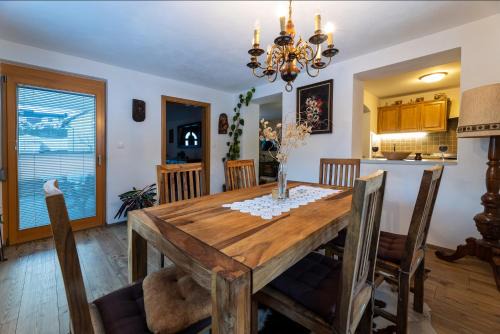 Mojstrana Apartment | Apartma Lana