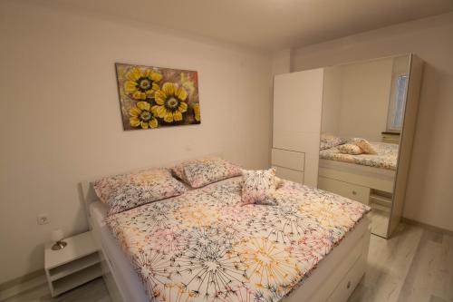 Hrib pri Hinjah Apartment | Apartma pri Klari