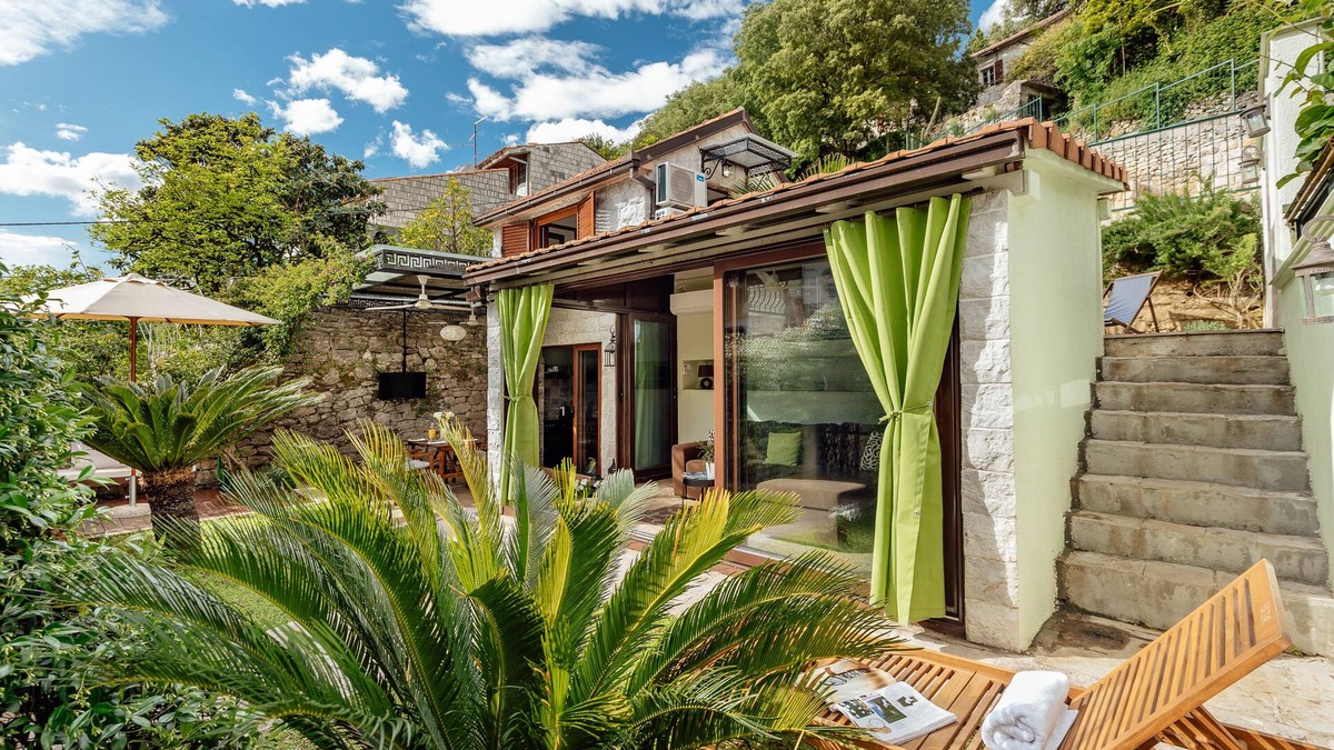 Herceg Novi House | Apartman Glicinija