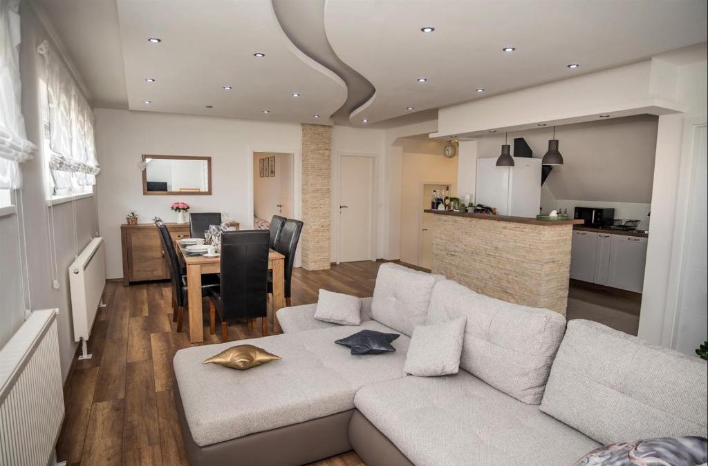 Cazma Apartment | Apartman Hubertus 5*