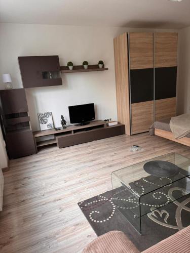 Ruzomberok Apartment | Apartman RUŽA7