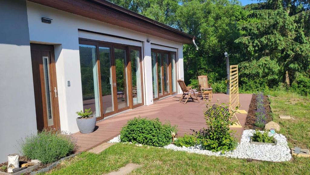 Perstejn Apartment | Apartman s bazénem a saunou