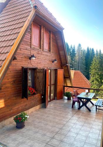 Brdo Apartment | Apartman Zlatarske Čari