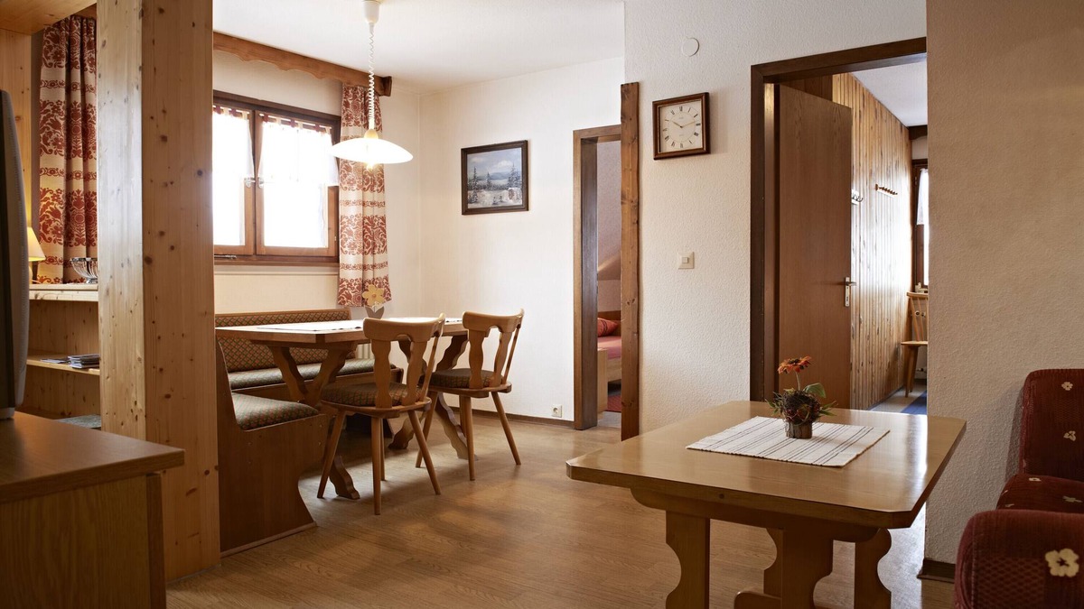 Bonndorf Apartment | Apartment 'Ferienwohnung 7' with Shared Terrace, Shared Garden and Wi-Fi