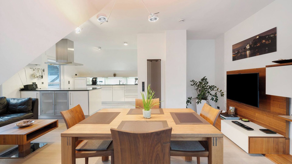 Kiechlinsbergen Apartment | Apartment 'Savoir-vivre' with Balcony, Wi-Fi and Air Conditioning