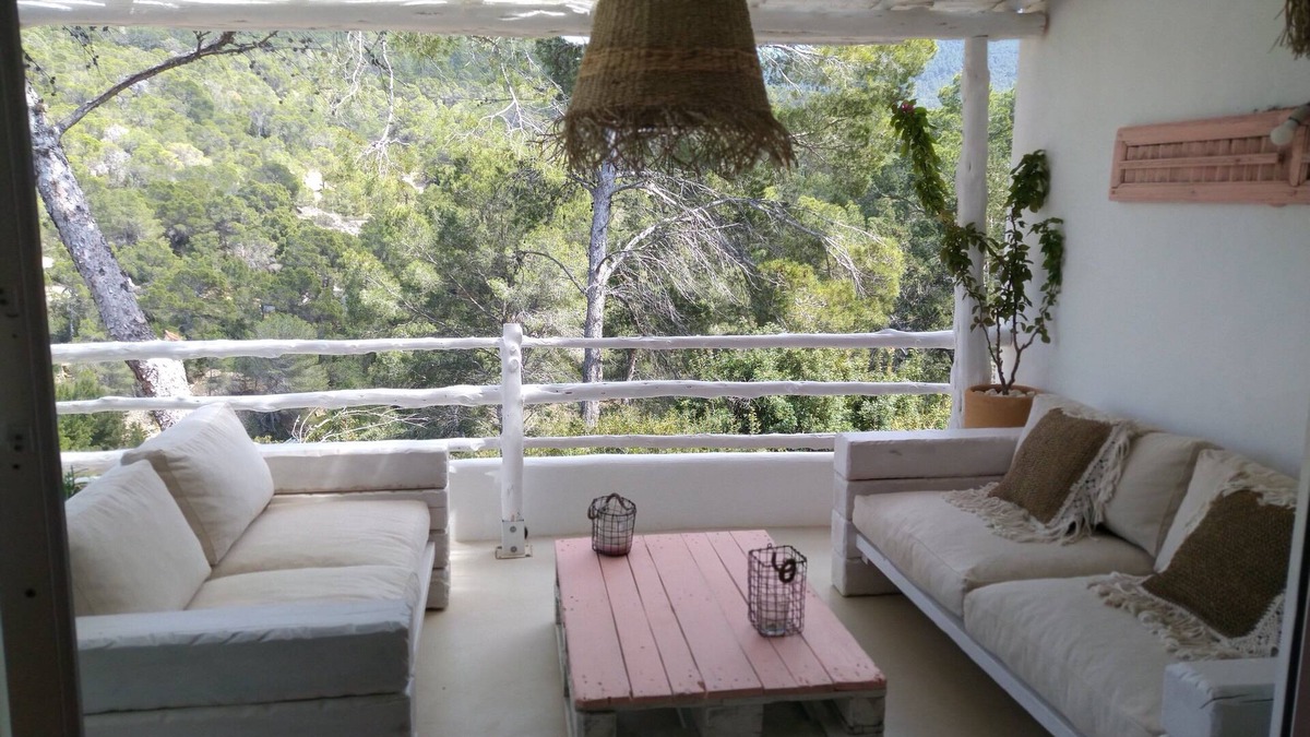 Cala Vadella Apartment | Apartment 250 mtrs from the beach, free WIFI and terrace with views.