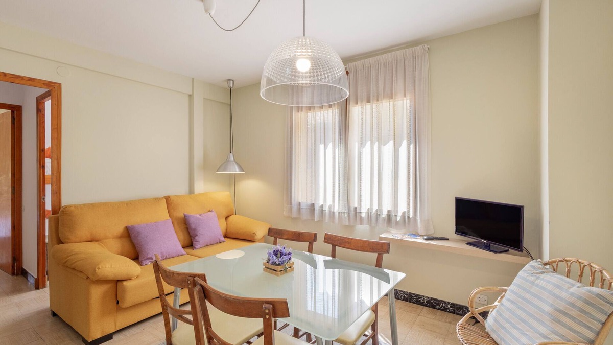 Sant Llorenc de Morunys Apartment | Apartment 'El Portal' with Mountain View, Shared Garden and Wi-Fi