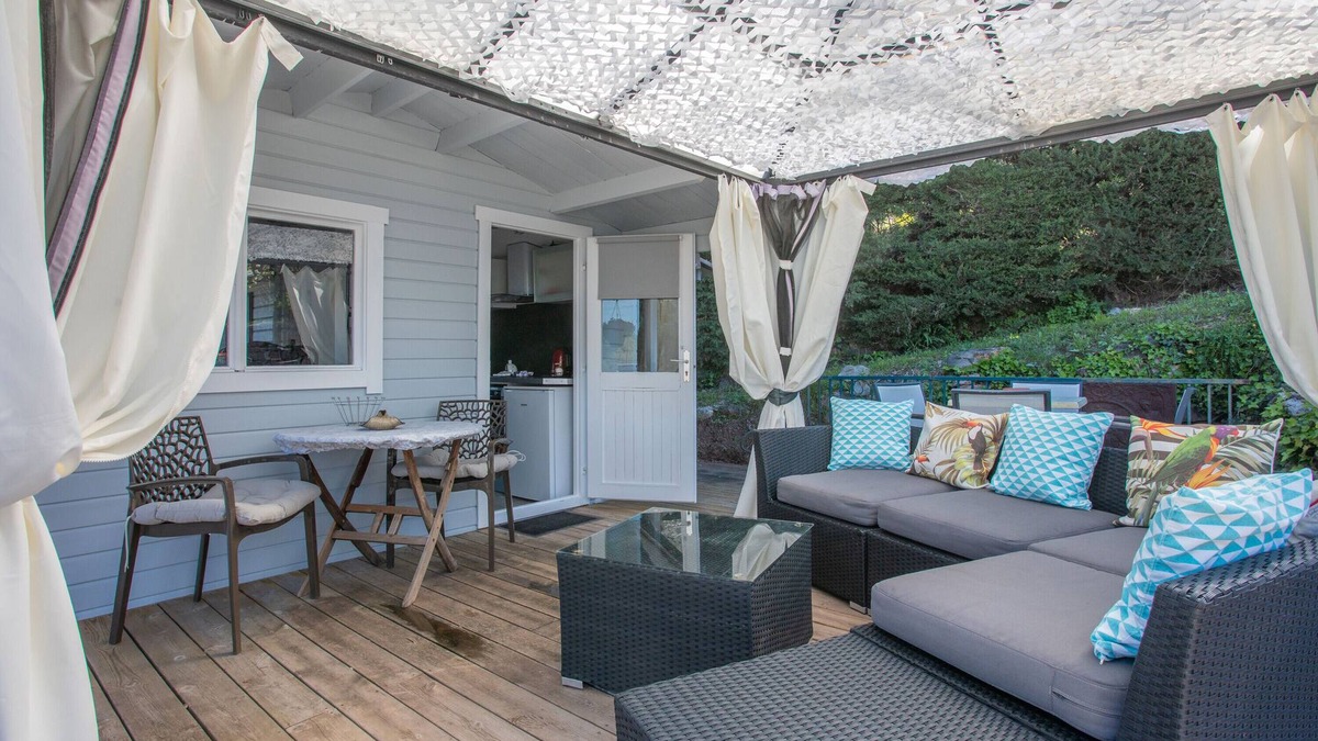 Les Adrets-de-l'Esterel Apartment | Apartment 'Chalet De Charme' with Mountain View, Wi-Fi and Air Conditioning