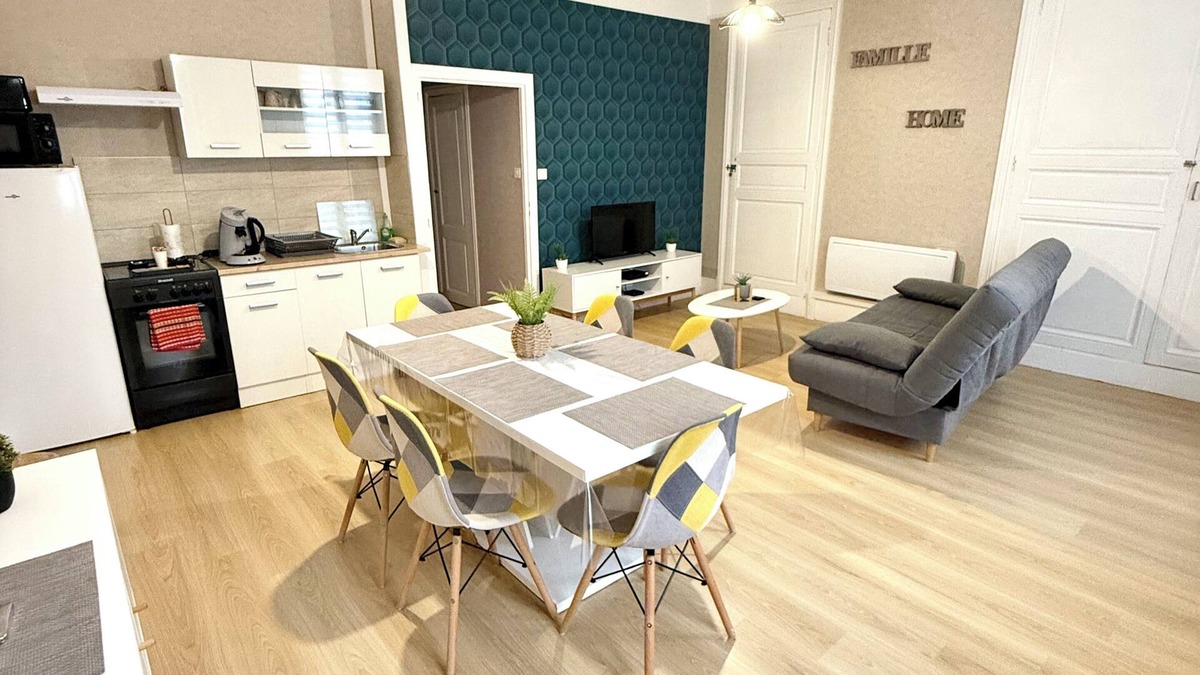Replonges Apartment | Apartment Le Rétro (2 Bedrooms)