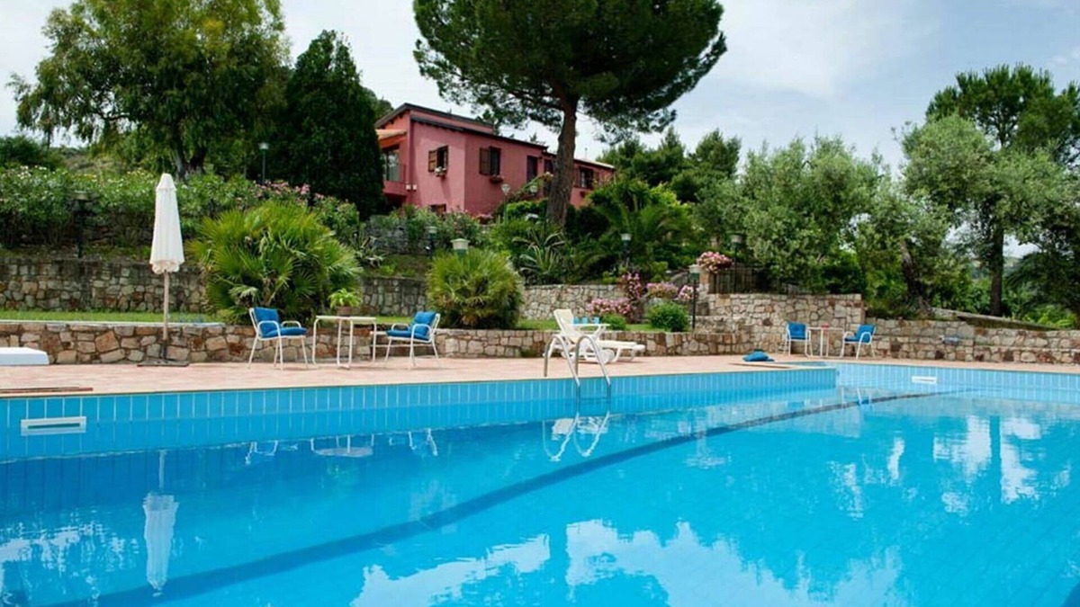 Collesano Villa | Apartment in villa with WIFI, A/C, pool, TV, patio, panoramic view, parking, close to Cefalù