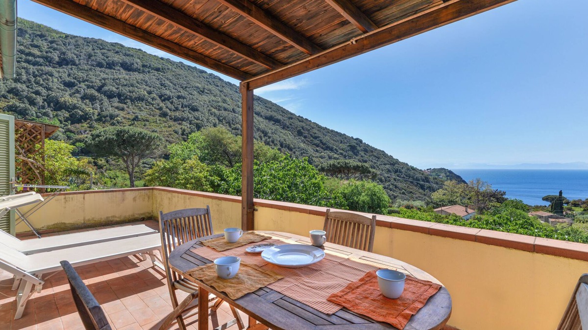 Zanca Apartment | Apartment 'Cinciarella Casa Vai' with Sea View, Wi-Fi and Air Conditioning