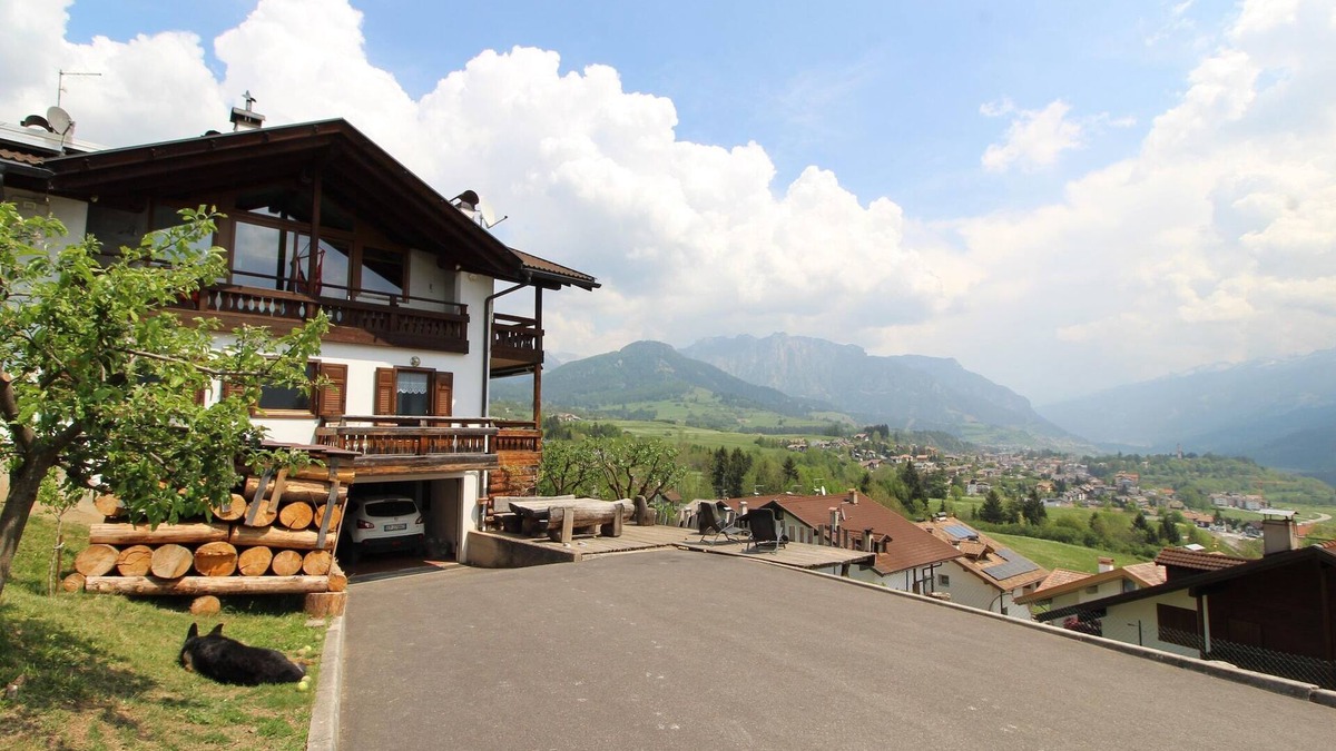 Carano Apartment | Apartment in Cavalese with Dolomites View