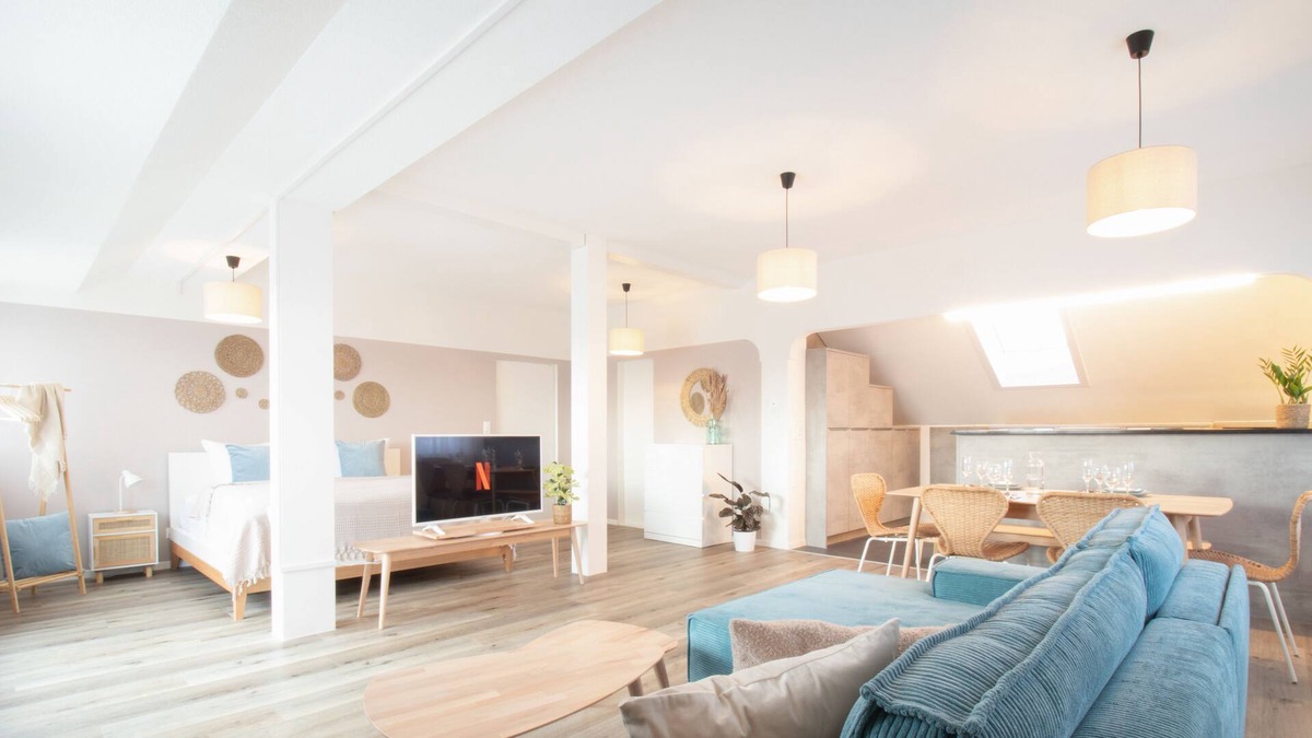 Neuhausen am Rheinfall Apartment | Apartment Blau I Rhine Falls I Netflix I balcony
