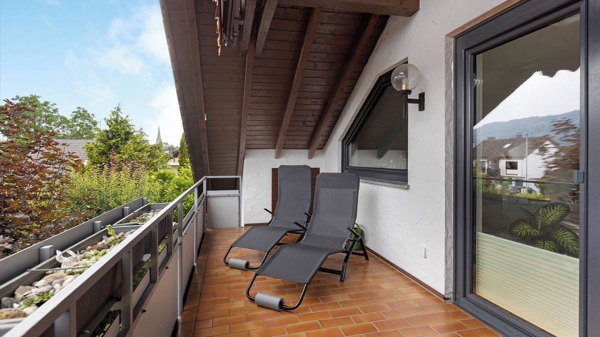 Rielasingen-Worblingen Apartment | Apartment 'Fewo-worb' with Mountain View, Balcony and Wi-Fi